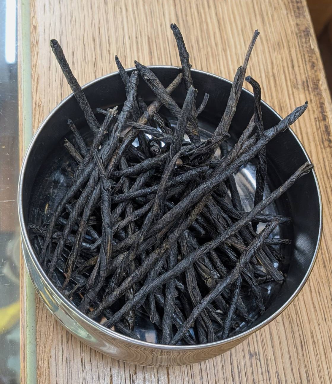 苦丁茶　100g/￥3800～